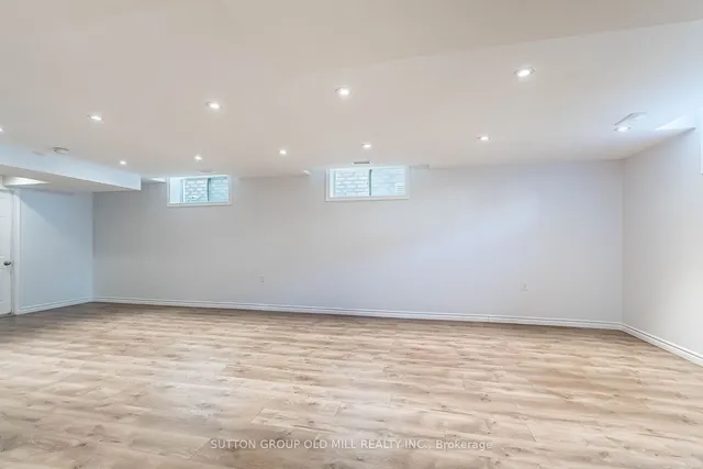 Additional image 27 of 45 Bellagio Ave