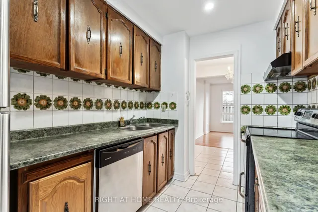 Additional image 20 of 44 Chester Le Blvd Unit 92