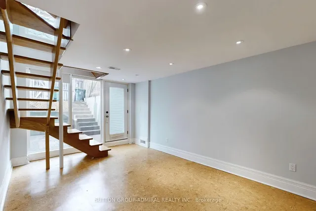 Additional image 34 of 426 Wellesley St