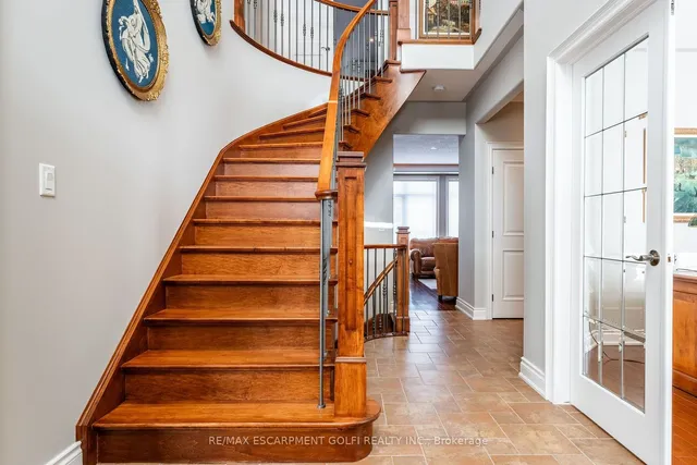 Additional image 5 of 35 Chiara Dr