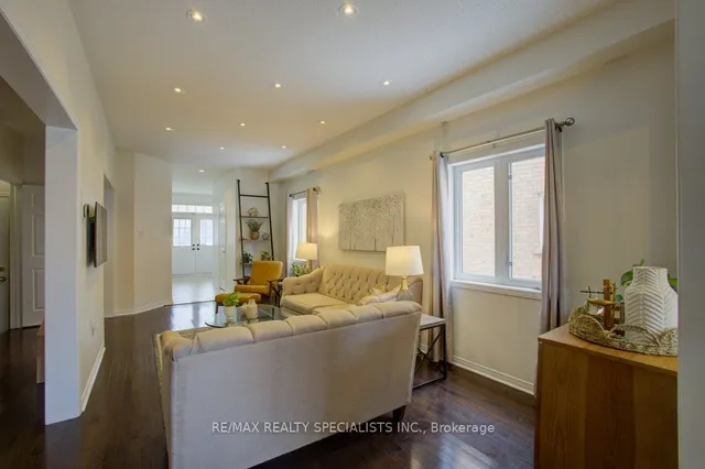 Additional image 9 of 27 Portrush Tr