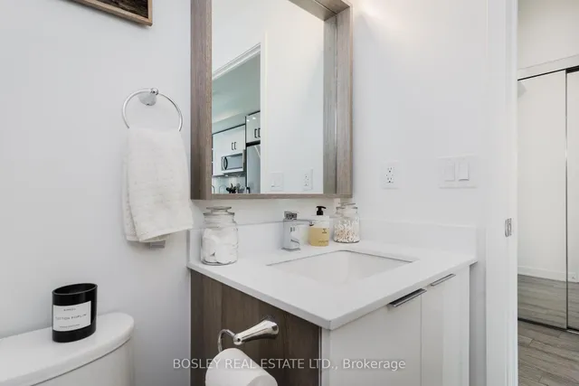 Additional image 20 of 543 Richmond St Unit 314