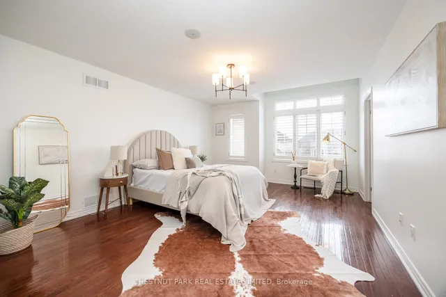 Additional image 18 of 48 Playfair Crt