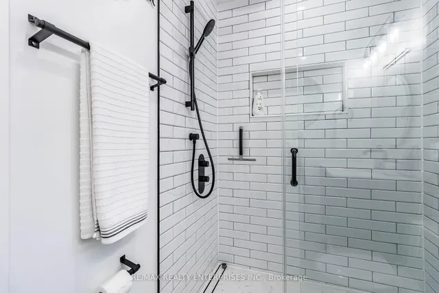 Additional image 30 of 342 Martin St