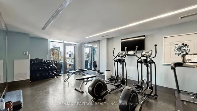 Additional image 24 of 297 College St Unit 815