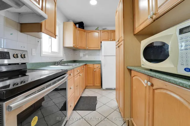 Additional image 5 of 18 Jasmine Sq