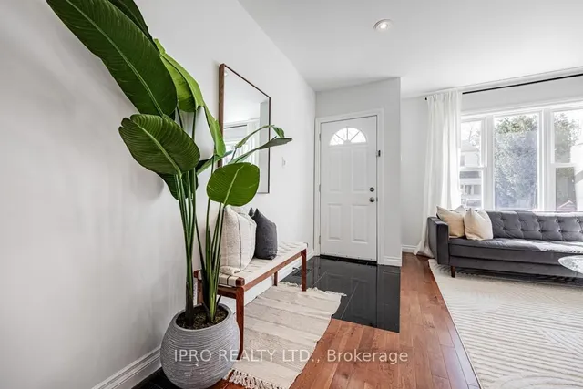 Additional image 3 of 22 Queensdale Ave