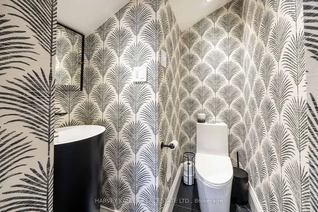 Additional image 15 of 42 Roe Ave