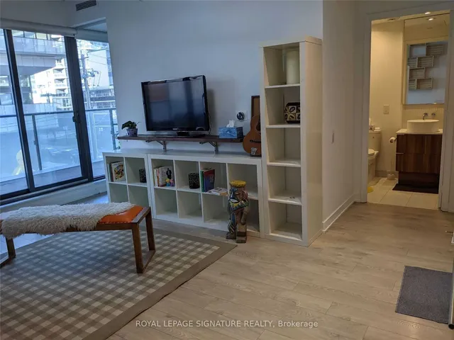 Additional image 3 of 185 Roehampton Ave Unit 201