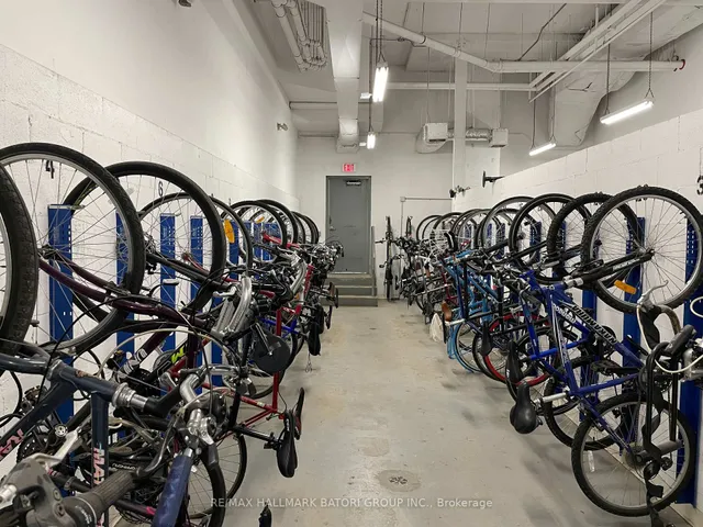 Additional image 21 of 700 King St Unit 514