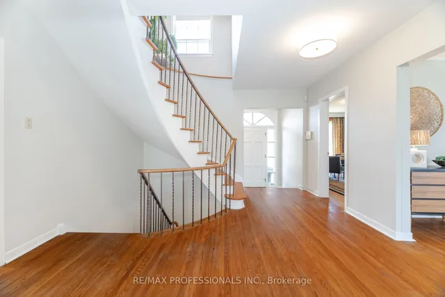 Additional image 32 of 37 Thicket Rd