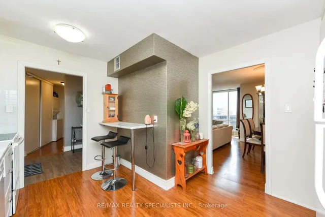 Additional image 27 of 716 The West Mall N/A Unit 2005