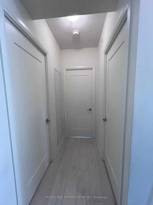 Additional image 10 of 509 Dundas Street West Unit 606