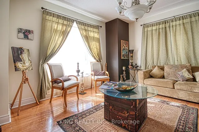 Additional image 3 of 3 Xavier Crt