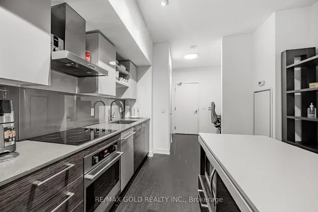 Additional image 7 of 1030 King St Unit 438