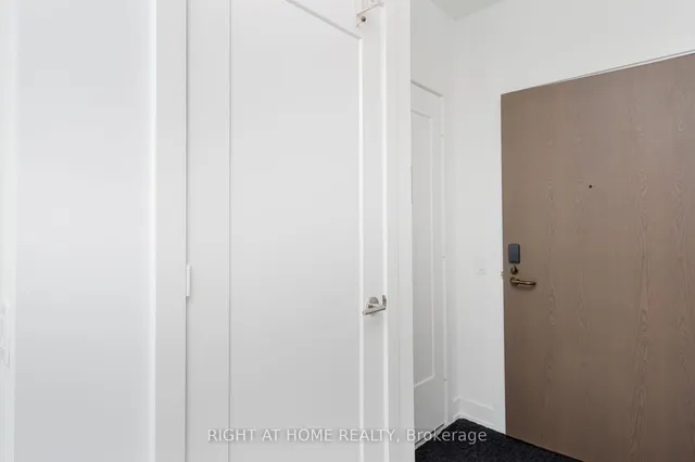 Additional image 10 of 30 Inn On The Park Dr Unit 3101