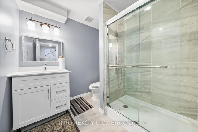 Additional image 38 of 70 Fenchurch Dr