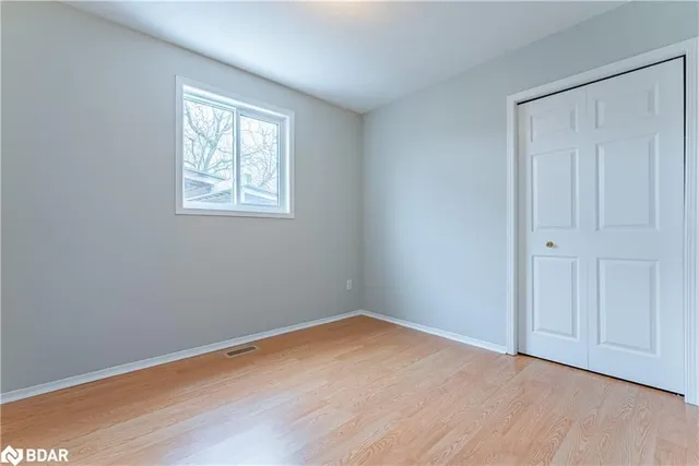 Additional image 11 of 18 Jena Crt