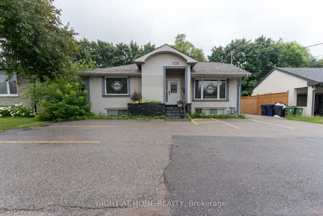 Additional image 4 of 267 Finch ave west N/A