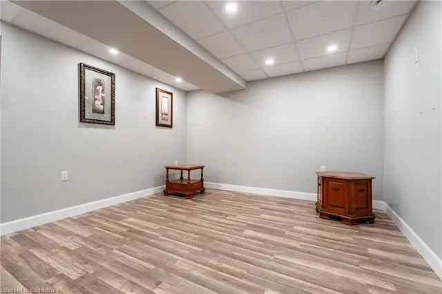 Additional image 36 of 715 Robson Rd