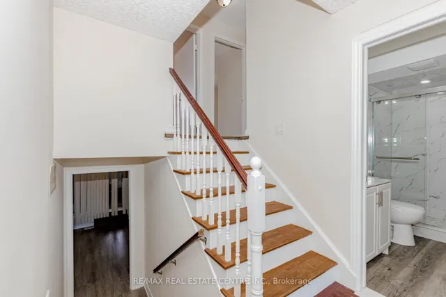 Additional image 30 of 15 Benton St