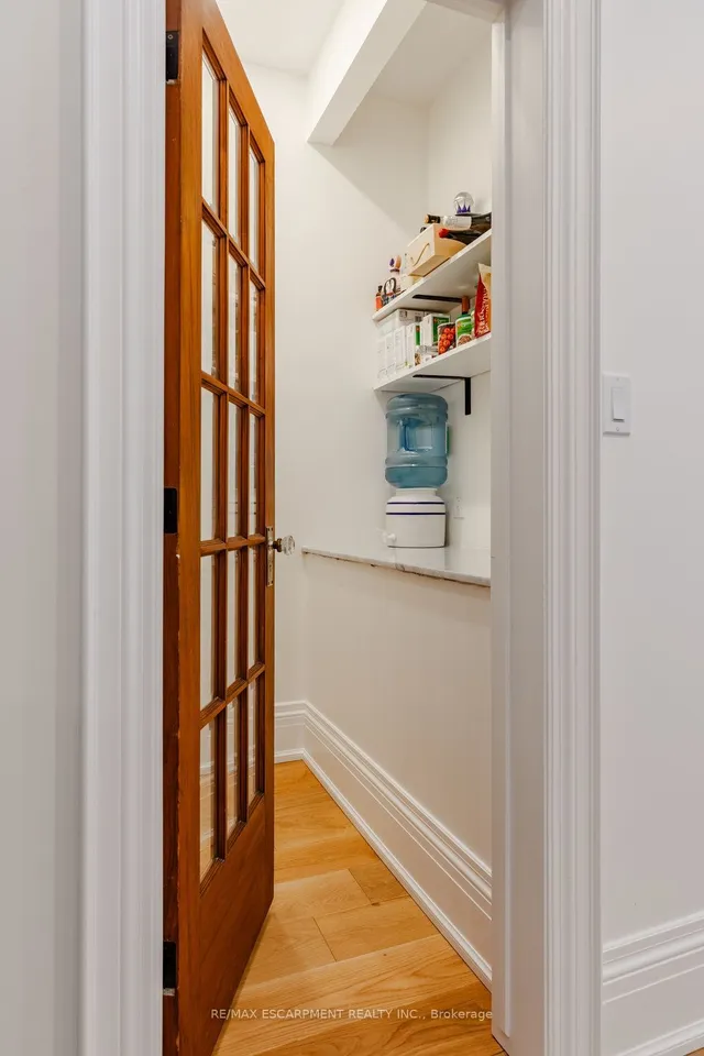 Additional image 18 of 45 PARK St