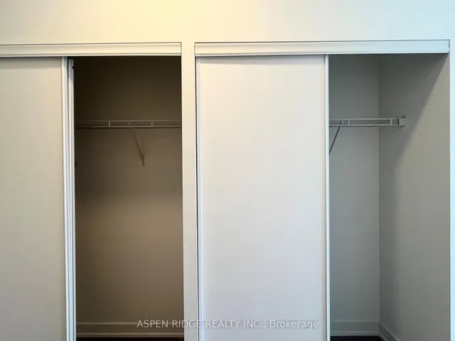 Additional image 8 of 9 TECUMSETH St Unit 1402