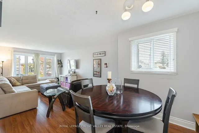 Additional image 9 of 83 Fairglen Ave