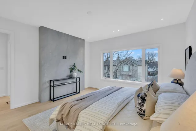 Additional image 27 of 187 Roe Ave