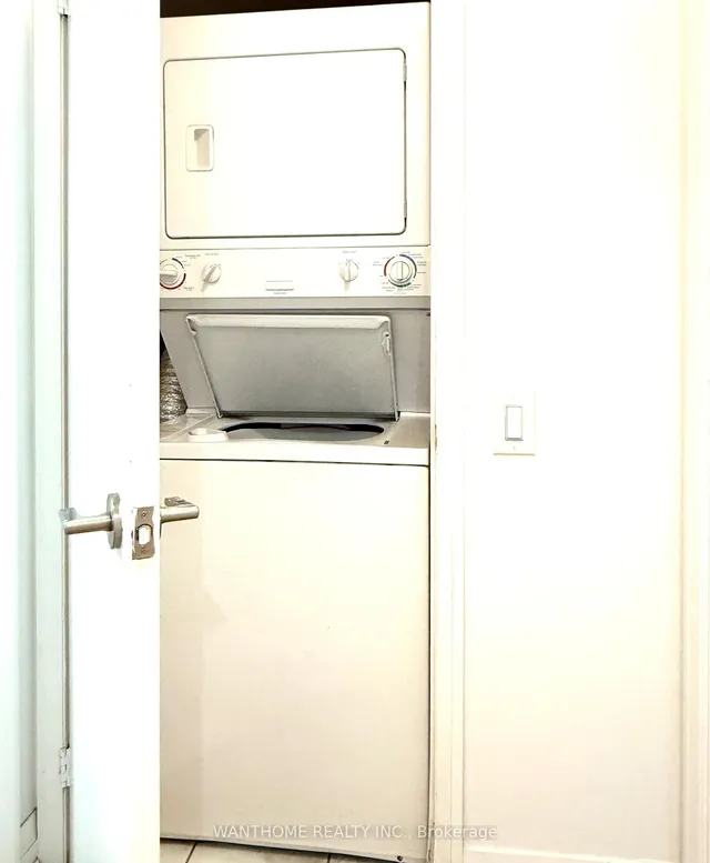 Additional image 7 of 25 Carlton St Unit 322