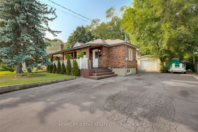 6 BIRCHLEA Ave