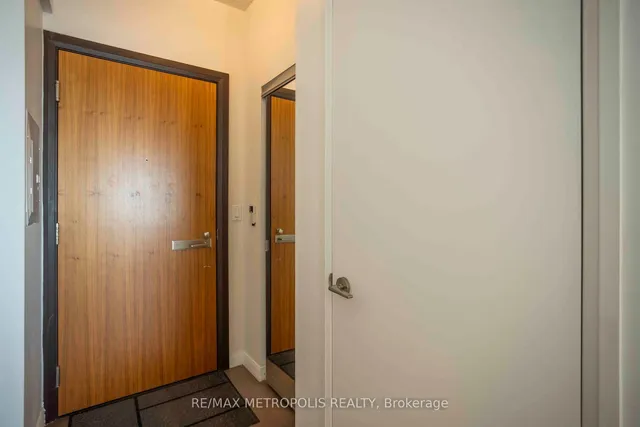 Additional image 13 of 500 Sherbourne St Unit 1704