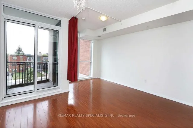 Additional image 21 of 800 Lawrence Ave Unit 216