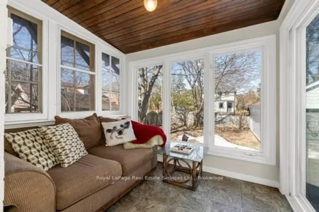 Additional image 25 of 100 Arkell St