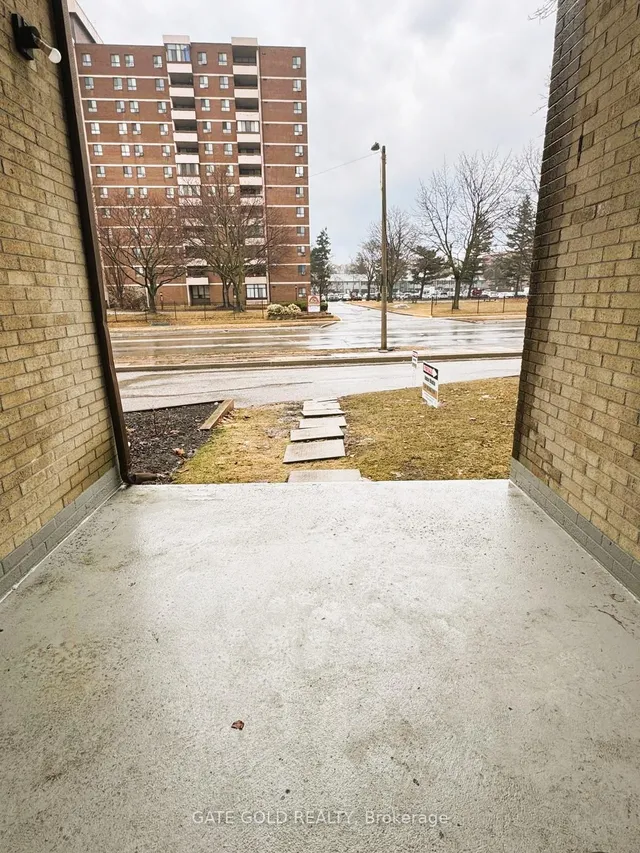 Additional image 27 of 1624 Bloor St Unit 17