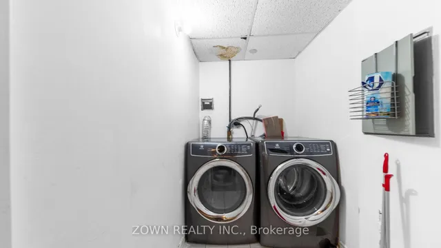 Additional image 43 of 38 Elm St Unit 711