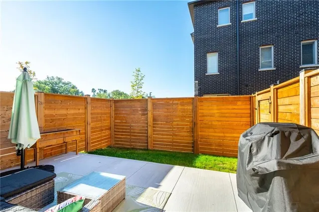 Additional image 40 of 16 Raspberry Lane