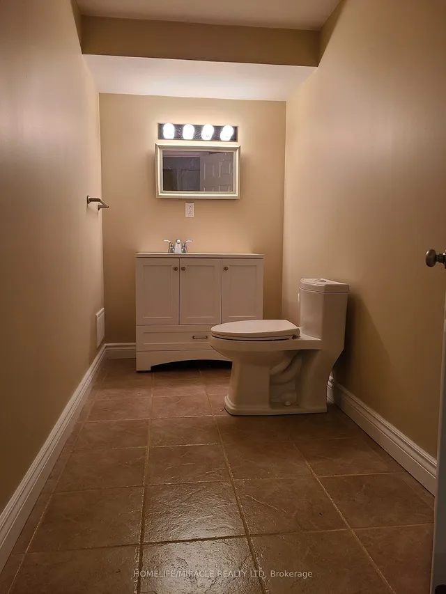 Additional image 26 of 37 SADIELOU Blvd