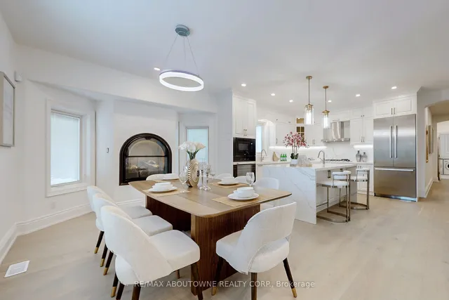 Additional image 23 of 116 Parkwood Crt