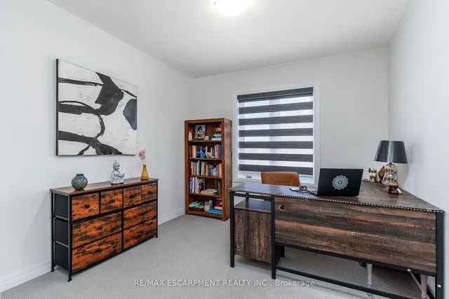 Additional image 19 of 55 Yale Dr