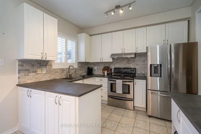 Additional image 22 of 24 Bushberry Rd