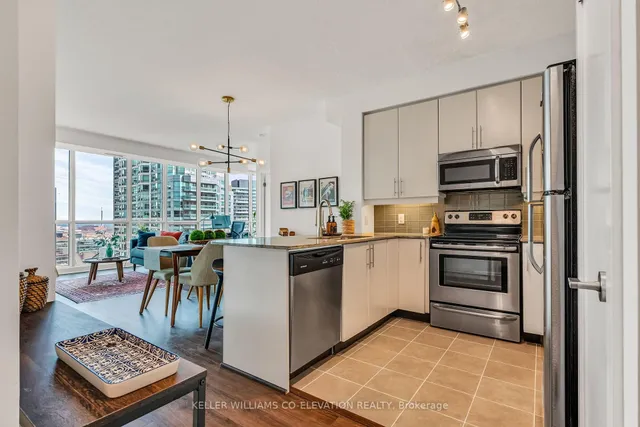 Additional image 5 of 33 Bay St Unit 2708