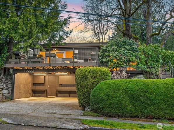 10223 66th Avenue S, Seattle, WA 98178
