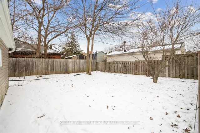 Additional image 35 of 4 Fernwood Cres