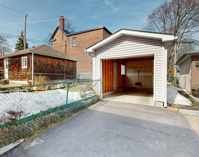 Additional image 46 of 216 Humberside Ave