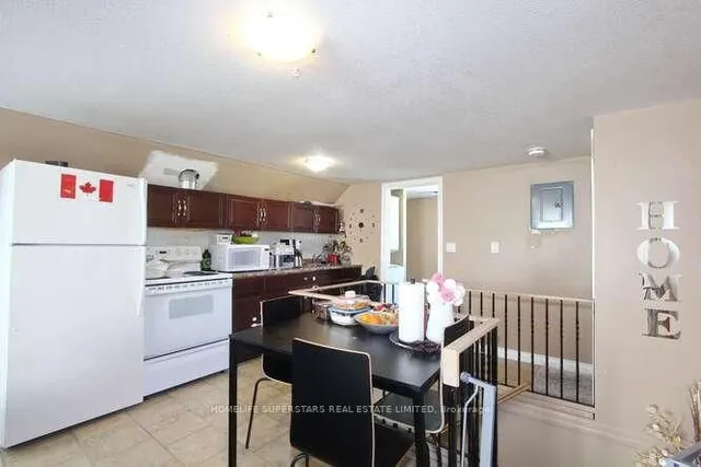 Additional image 10 of 99 Woodward Ave