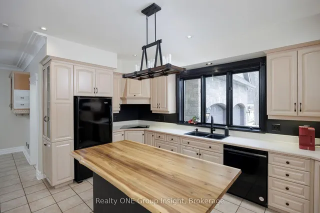 Additional image 12 of 652 Westbrook Rd