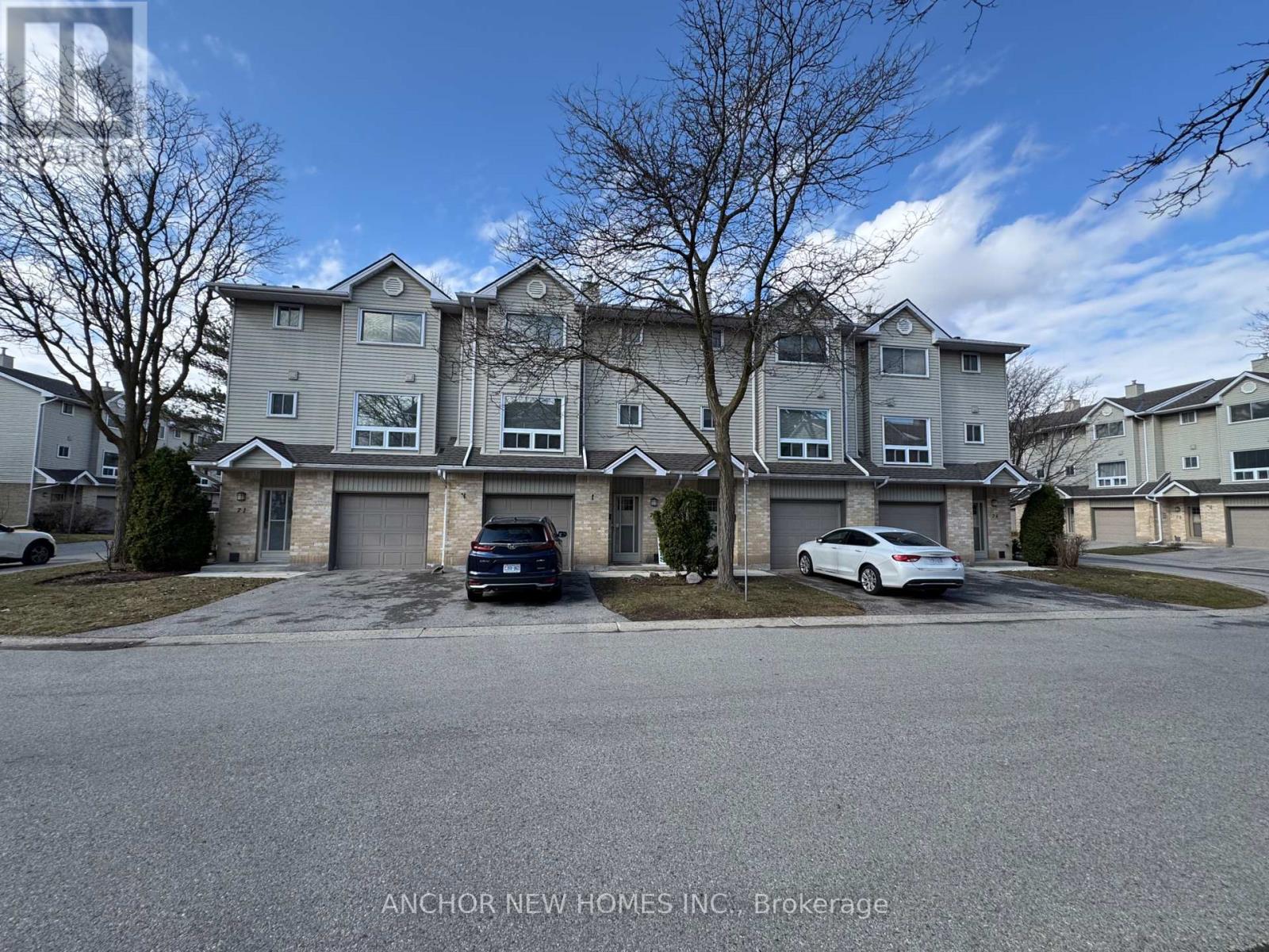 72 - 1990 WAVELL STREET|London, Ontario N5V4N5