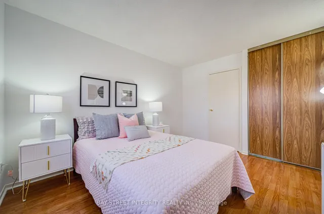 Additional image 13 of 275 Broadview Ave Unit 151