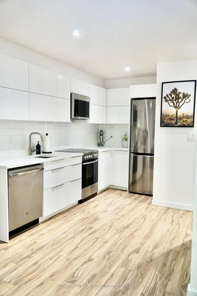 Additional image 21 of 415 Jarvis St Unit 115